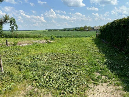 Działka budowlana na osiedlu domów jednorodzinnych