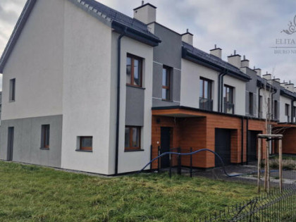 Duży dom szereg SKRAJNY o pow.151,02m2 na działce  302m2, Kąty Wrocławskie