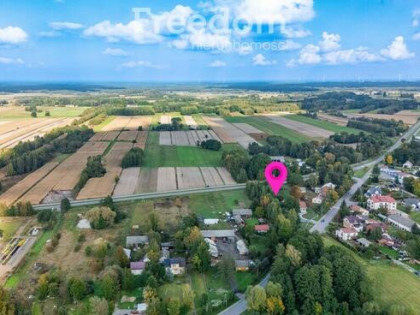 Atrakcyjna działka w Dobrem