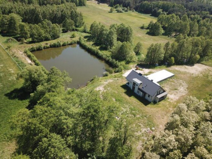 Sprzedam dom, basen, staw, działka 1,25 ha - KONIN