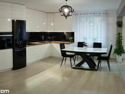 Sprzedam mieszkanie w Cedzynie z widokiem na las