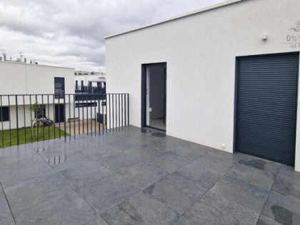 Mieszkanie Atrialne 82,62m2+ogr.16,96m2+ taras21,90m2+mp/ Jagodno