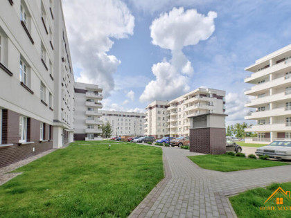 wyposażone z miejscem postojowym