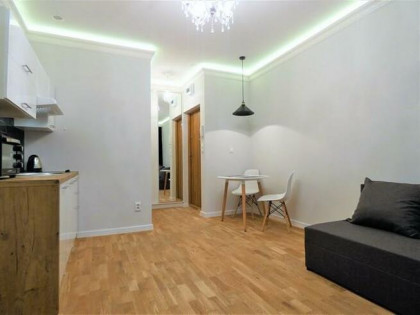 Do wynajęcia jasna kawalerka, Przybyszewskiego 19