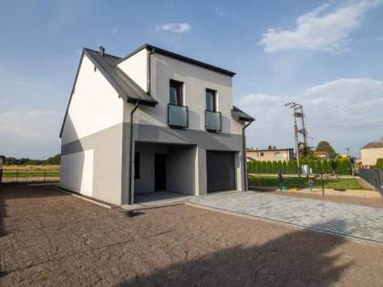 Dom Strzebiń gm. Koszęcin, 1 Maja