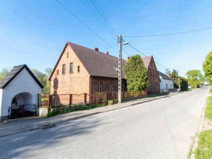 Dom Cieszowa gm. Koszęcin, Kasztanowa