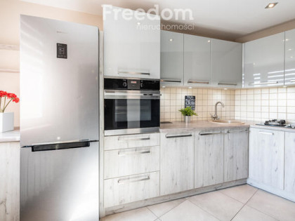 Przestronne dwupokojowe mieszkanie os. Odrodzenia