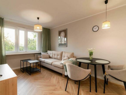 Komfortowa kawalerka po remoncie 2 pokoje .