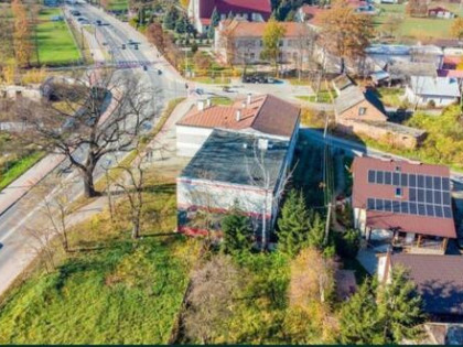 Budynek Handlowo- Usługowy niedaleko galerii NPARK