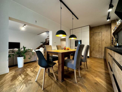 Dom Wrocław Fabryczna, Żerniki, Rumiankowa