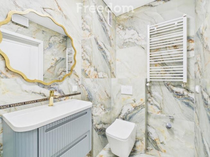 Nowe mieszkanie z fakturą .