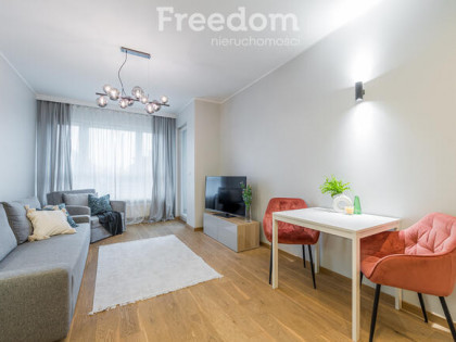 Wygodne 2-pokojowe mieszkanie z ogrodem – Wilanów