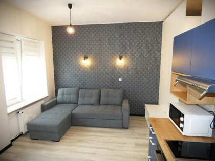 Grabowa 11, Górna, jasna kawalerka