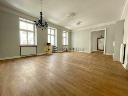 Wyjątkowy&Unikatowy&Kamienica z klimatem