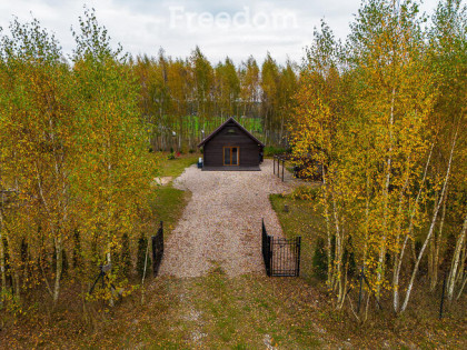 Domek rekreacyjny w magicznej scenerii. Szteklin