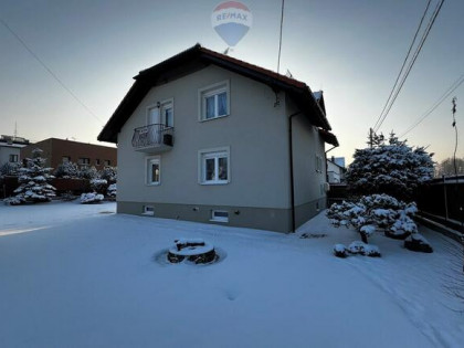 Przestronny dom blisko gór z ogrodem zimowym