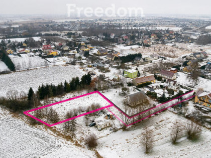 Działka budowlana na sprzedaż.