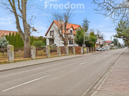 Dom Nowa Wieś na działalność lub mieszkaniowy