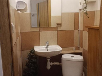 Lokal użytkowy po remoncie, gotowy do podjęcia działalności.