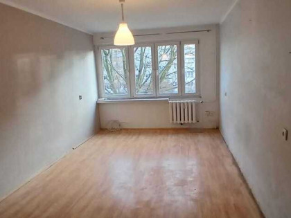 Spółdzielczo-własnościowe z KW trzy pokoje