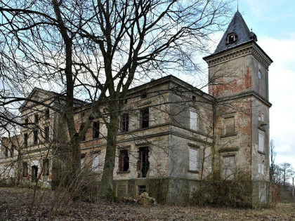 Pałac Wierzbięcin,gm.Nowogard.paek-do remontu