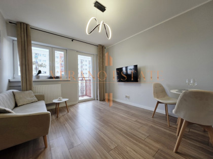 DWUPOKOJOWA KAWALERKA | PO REMONCIE | BALKON