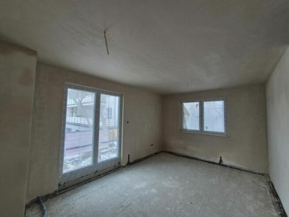 Sprzedam mieszkanie na parterze z ogródkiem!