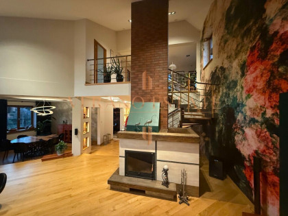 Przestronny dom z antresolą | 256m² | Duża działka