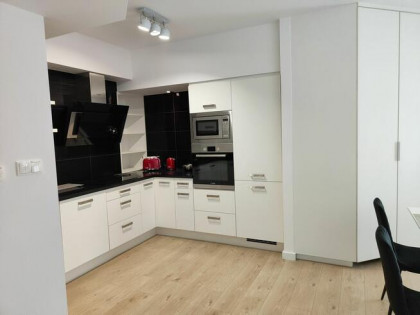 Komfortowy 2 - pokojowy apartament przy ul. Krawieckiej 1