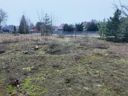 Działka 1350 m² Pupki (gm. Turośl) – narożna, ogrodzona, WZ