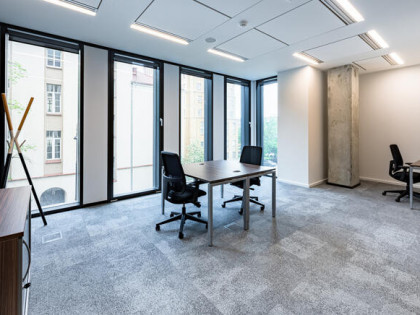 Zespołów pięcioosobowych.