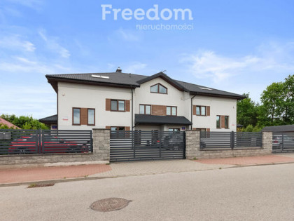 Kobyłka Grabicz, 159 m², 6 pokoi, bezczynszowe