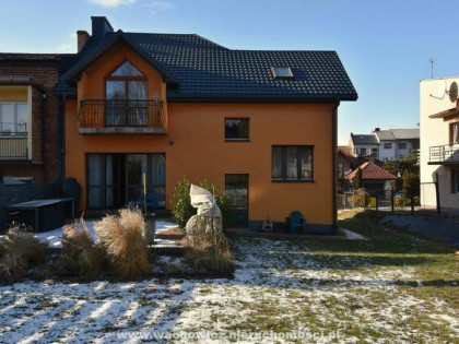 Dom w centrum Słomnik