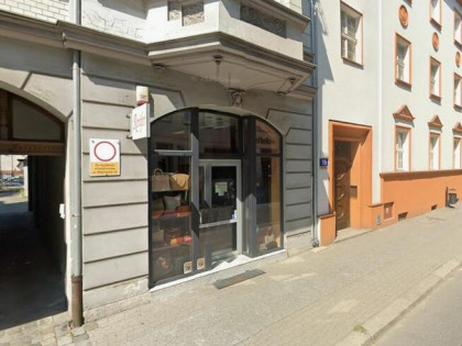 Wynajem lokalu handlowego – parter, główna ulica miasta!