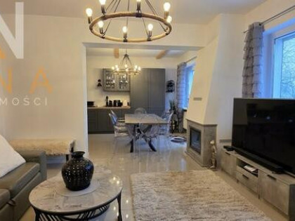 Dom jednorodzinny w bardzo dobrej lokalizacji