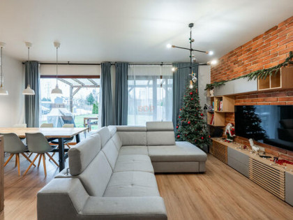 Dom Ślęza gm. Kobierzyce, Kwiatowa