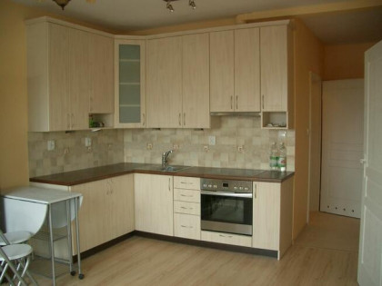 Bezp, b. ładne,2-pok, w pełni wyposażone, z d. loggą