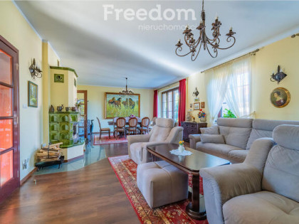 Komfortowy i stylowy dom z basenem