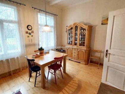 Drewniany dom wolnostojący