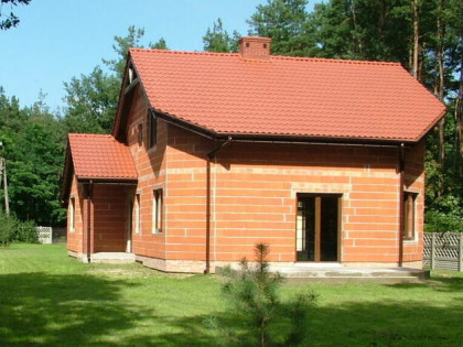 Wolnostojący dom, w otulinie lasu, blisko Warszawy