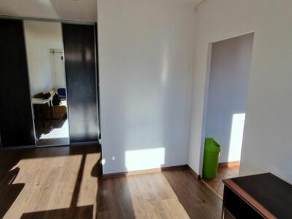 Do wynajęcia duża, przestronna kawalerka z balkonem 33,5 m