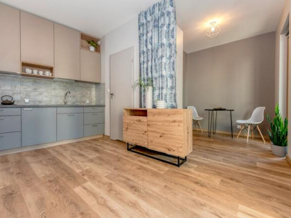 Z ogrodem Biały Prądnik 25 m2 all. ok. 2800 zł