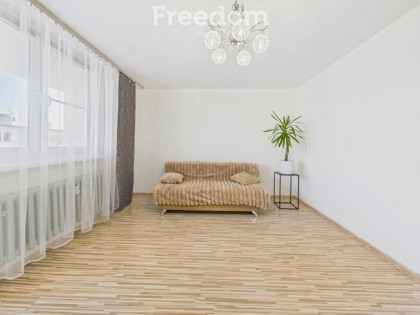 Przestronne mieszkanie z garażem