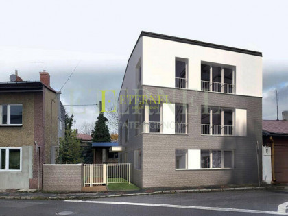 Duża działka budowlana 188m² w Skale z mediami