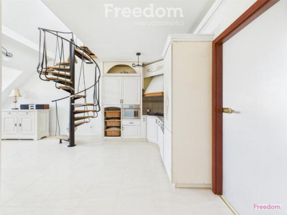 Słoneczne 2 pokojowe mieszkanie z tarasem