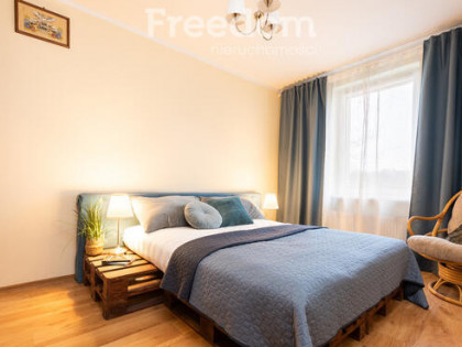 Dom z dwoma niezależnymi mieszkaniami