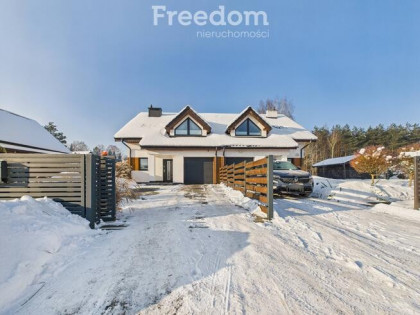 Nowoczesny bliźniak z ogrodem – Dywity