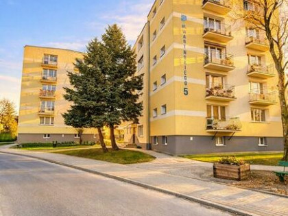 Kawalerka Jarocin Waryńskiego na sprzedaż do remontu