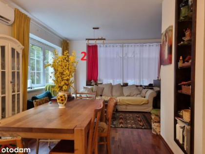 Dom na dużej zielonej działce w Puszczykowie