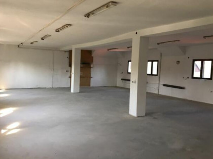 Wynajmę magazyn 250m2parter+250m2 piętro winda Michałowice